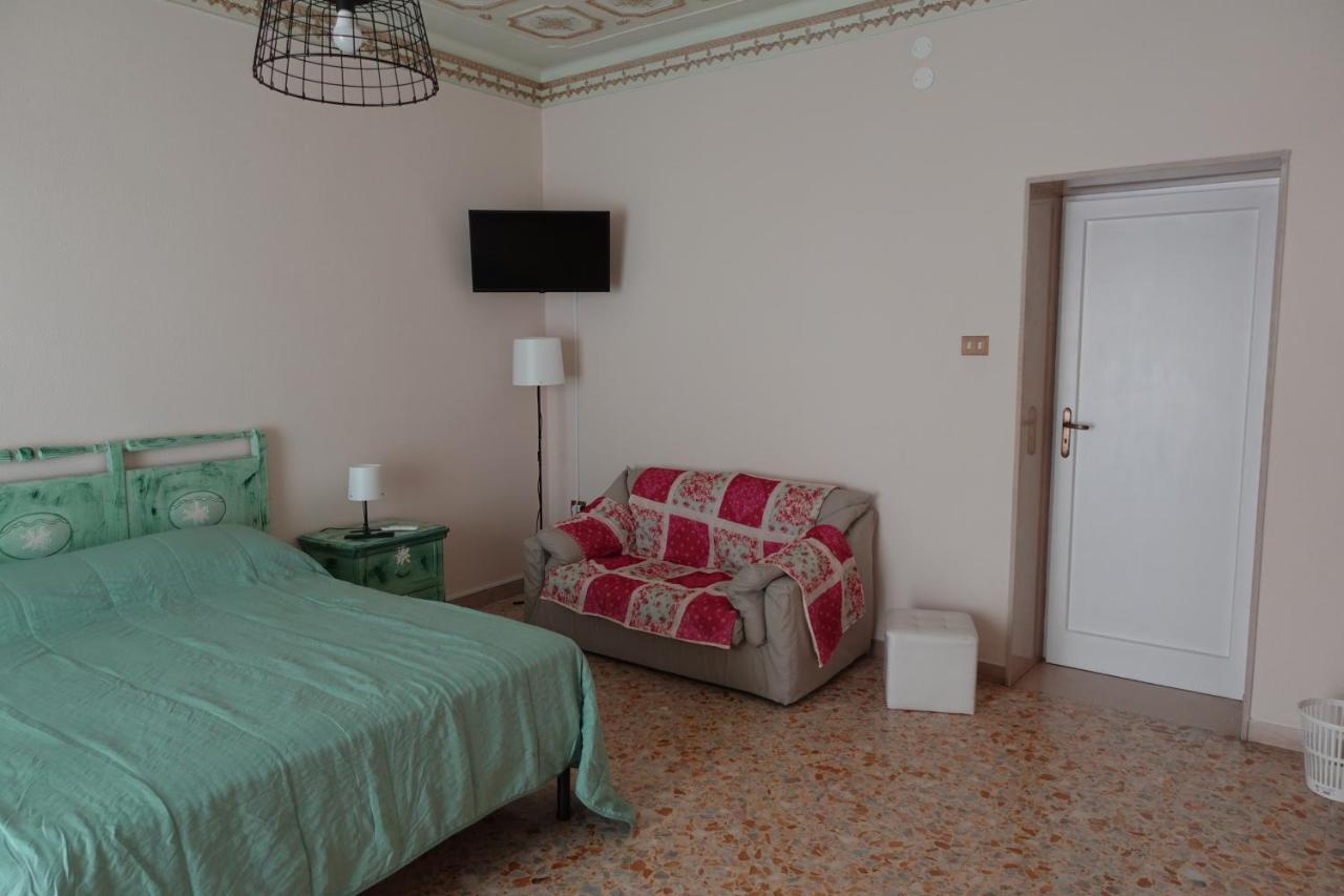 טרני Imperial Room מראה חיצוני תמונה